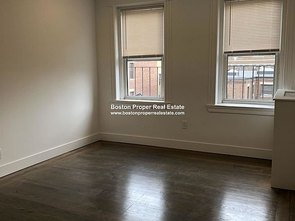 19 Queensberry St. #42 Boston - Fenway Unit Photo 4