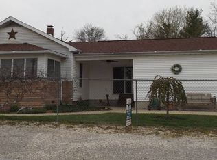115 N Woodlawn St, Olney, IL 62450