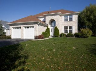 24314 Whispering Trails Dr, Plainfield, IL 60585