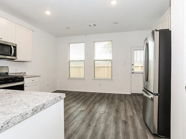 16726 Rover Ln — Photo 6