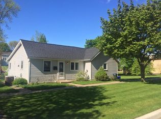 406 Main St E, Wabasha, MN 55981