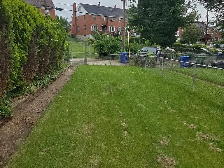 2028 Hillenwood Rd — Photo 8