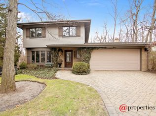 88 Greenbriar East Dr, Deerfield, IL 60015