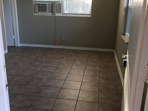 Entrance to studio unit