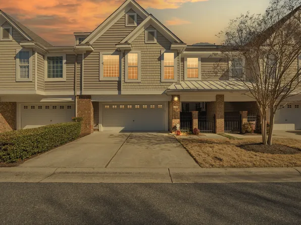 1005 Bay Breeze Dr #1, Suffolk, VA 23435