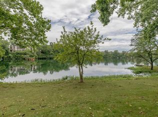 1261 Lake Shore Dr #231, Columbus, OH 43204
