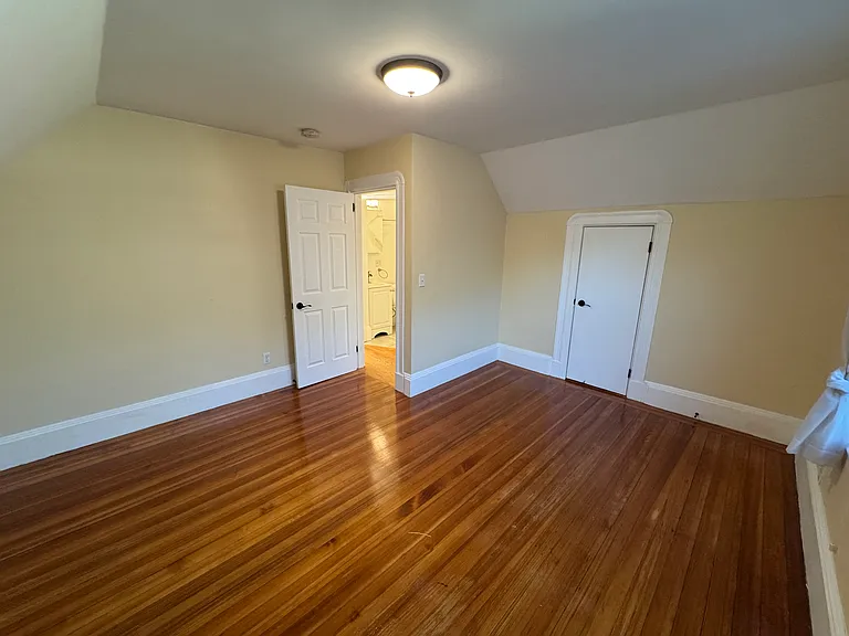 52 Lowell St #3 — Photo 11