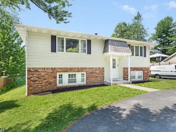17 Muscotah Rd, Vernon Twp., NJ 07422