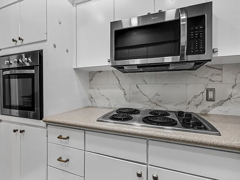 2601 Bellefontaine St #B318 — Photo 6