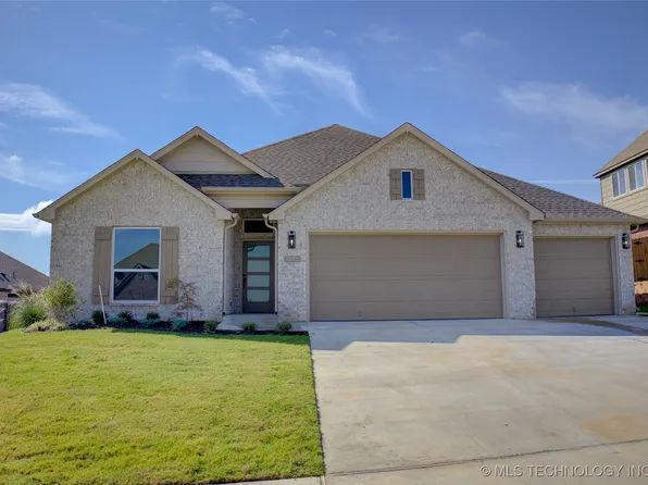 7409 E Louisville St, Broken Arrow, OK 74014