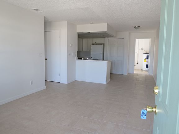3rd image of 87 Deena Way