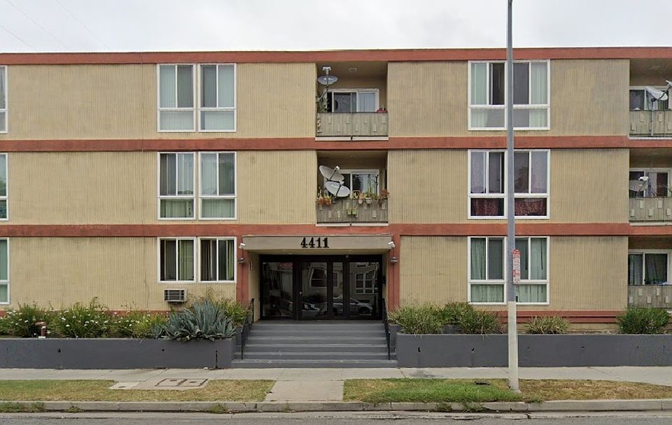 1st image of 4411 W 3rd St #311