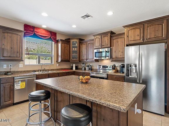 5th image of 3034 S 90th Ln