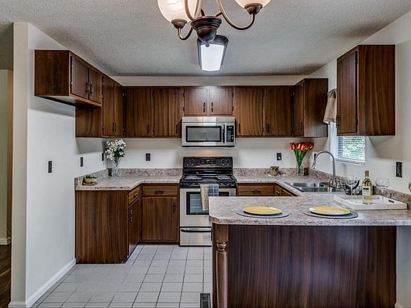 4th image of 38 Choctaw Ln