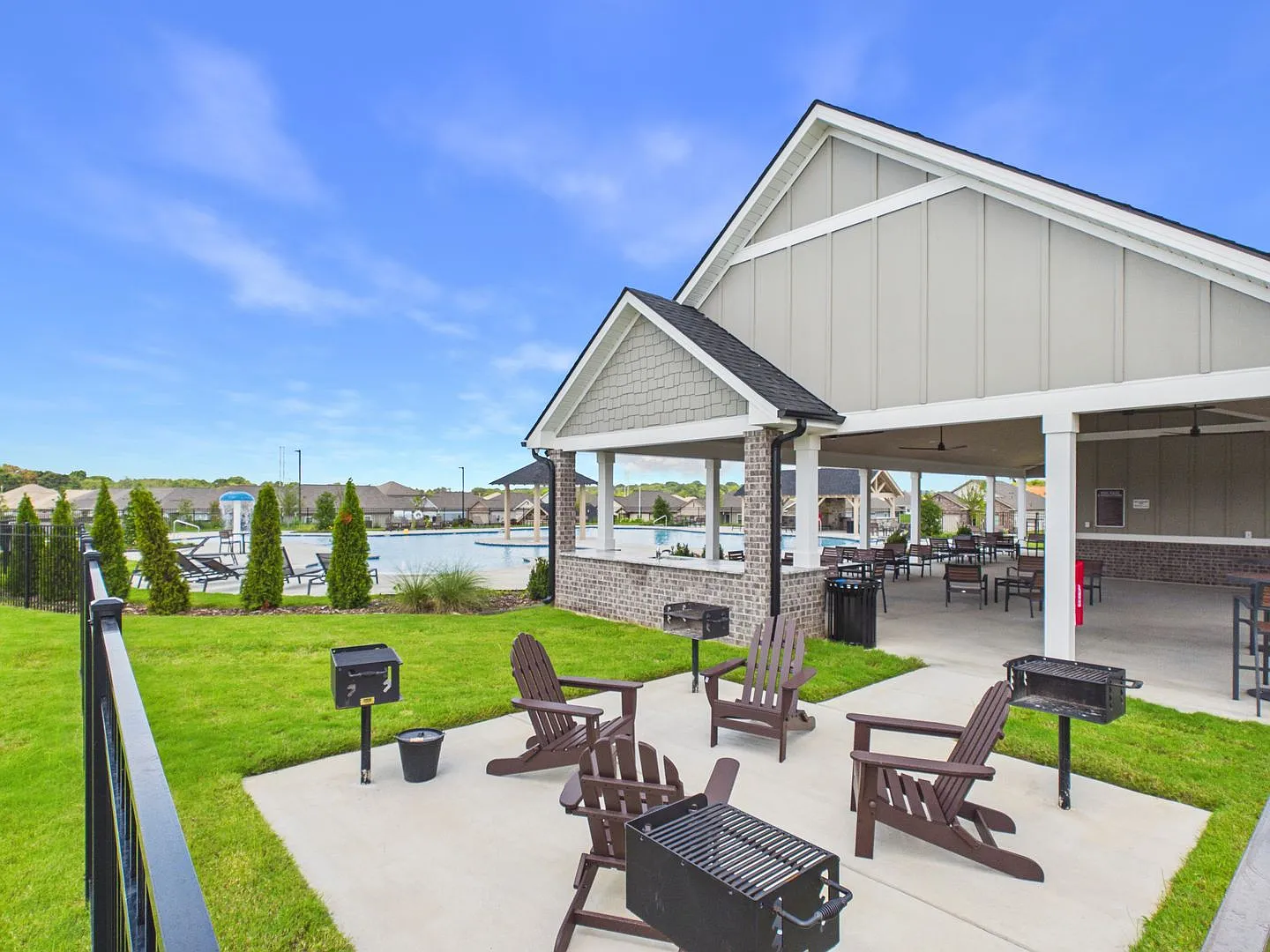 New Luxury Townhome Available Late September! 3 Bed 3 Bath $1795 — Photo 4