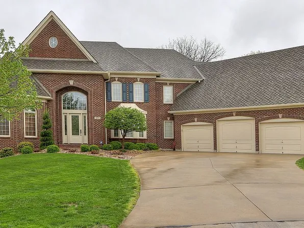 5835 Spinnaker Point, Parkville, MO 64152