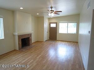 2nd image of 2847 E Hawthorne St