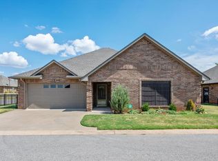 1230 Red Canyon Ct, Guthrie, OK 73044