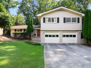 2471 Brookhurst Dr, Dunwoody, GA 30338