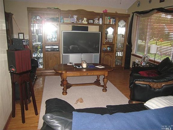 2nd image of 239 Brookdale Dr
