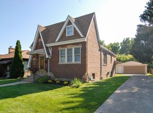 2337 S 9th Ave, North Riverside, IL 60546