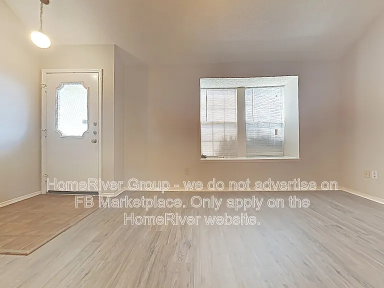 2201 Homecraft Ln — Photo 2