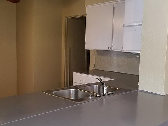 4th image of 2701 12th St S