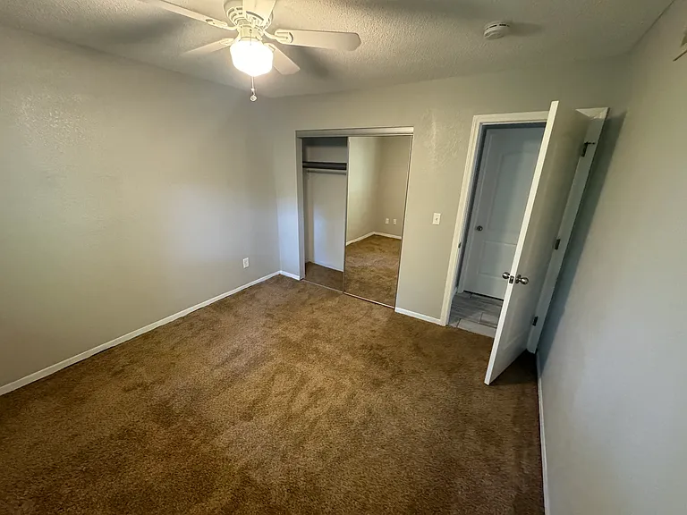 306 Overhill Pl — Photo 9