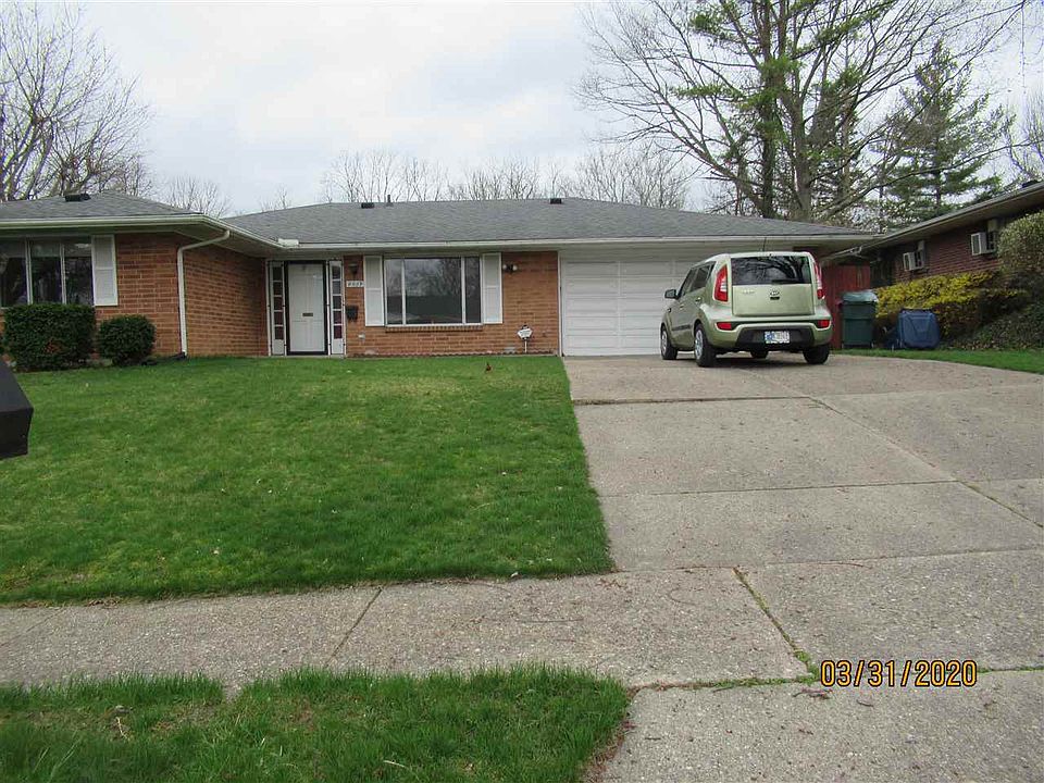 1st image of 2609 Willow Dr