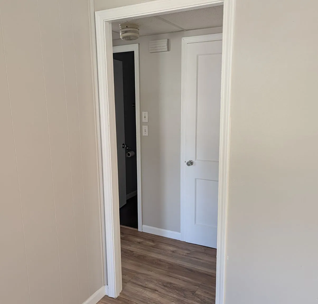 2 bed, 700 sqft, $1,200 — Photo 3