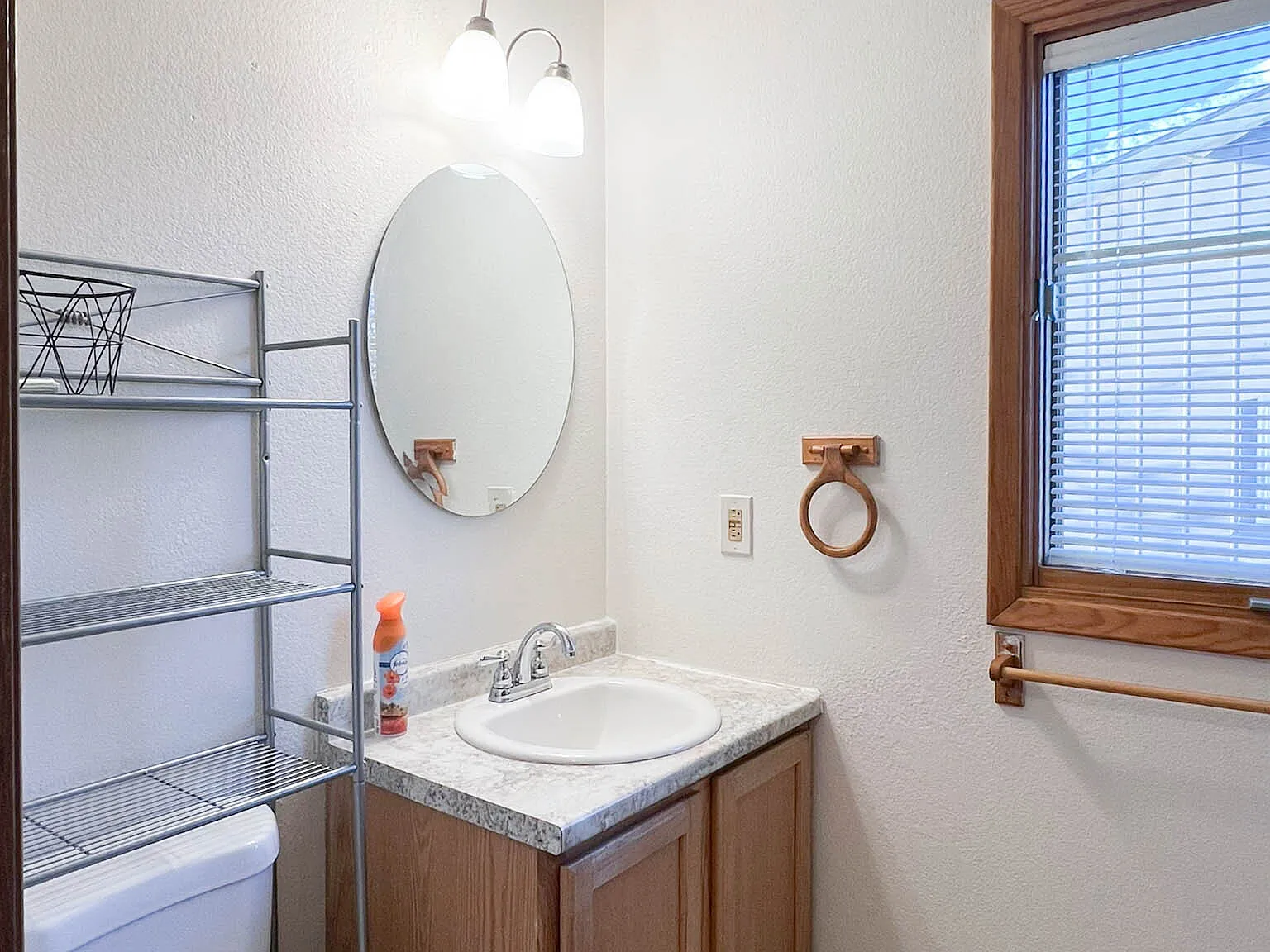 433 Dailey Ave #14 - 1 — Photo 2