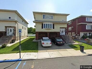 1st image of 291 Grace Ave Floor 1