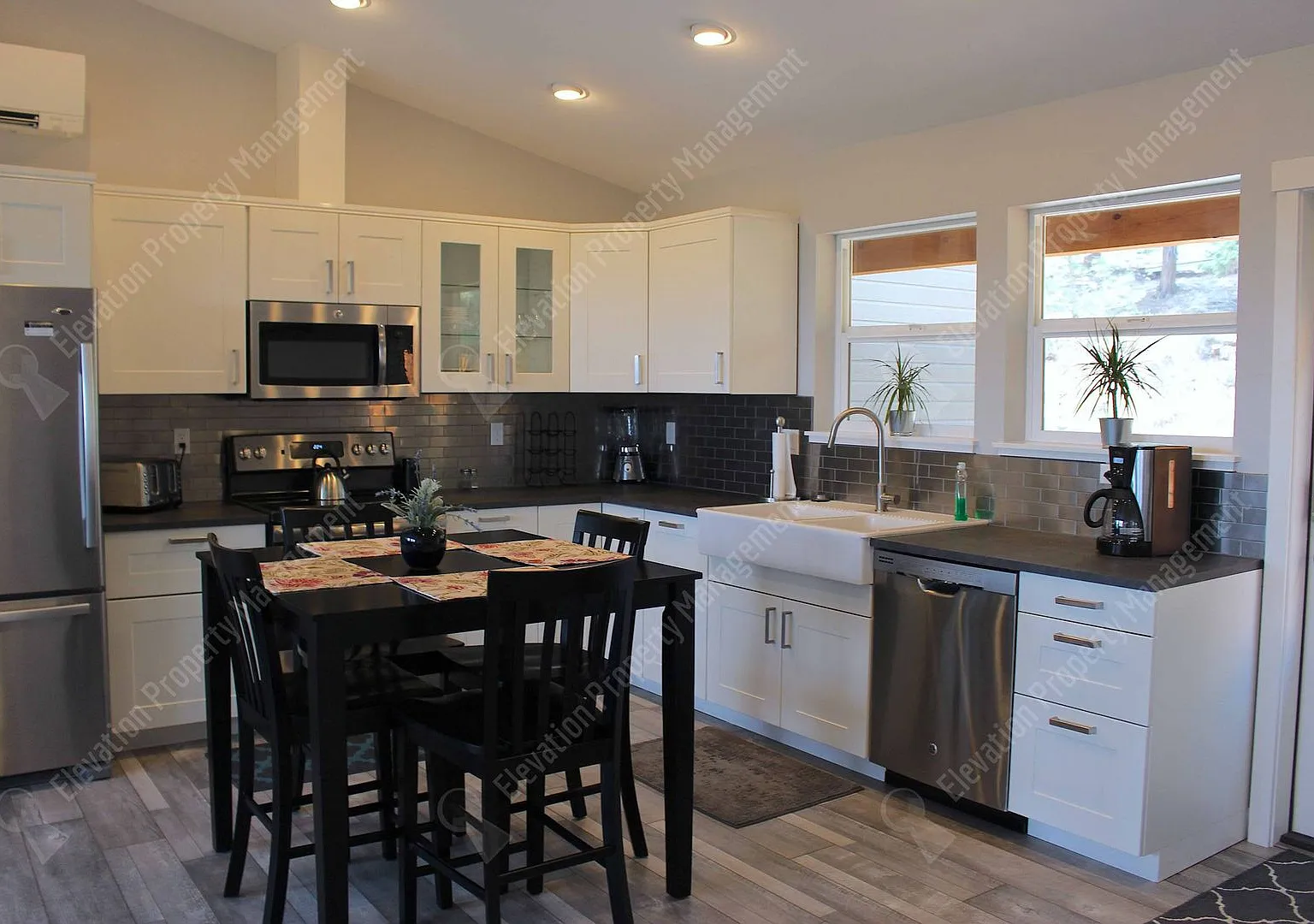Furnished 1 BR ADU in Beautiful Awbrey Butte — Photo 1