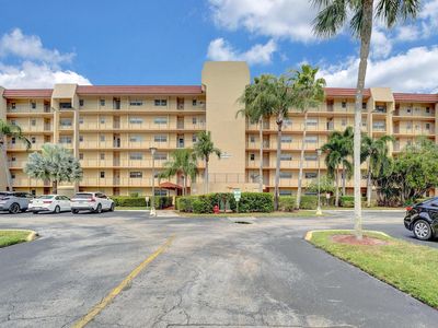 3836 Via Poinciana #608, Lake Worth, FL, 33467