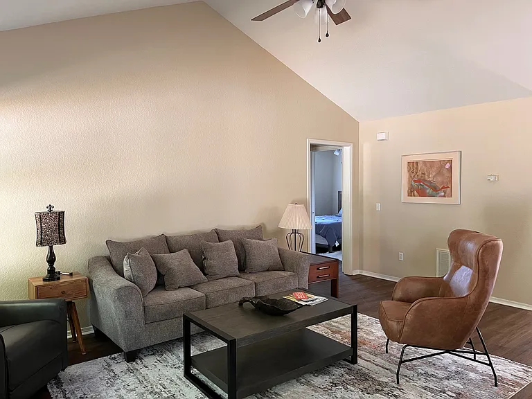 1275 S Jasmine Ln — Photo 5