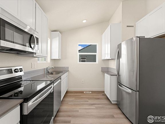 4th image of 3737 Sequoia Ct