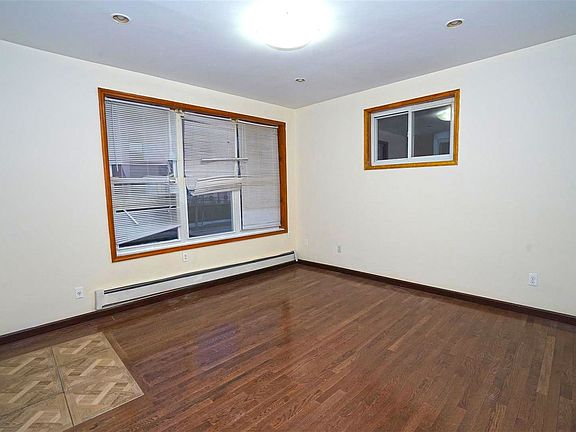 2nd image of 3048 Brighton 3 St #1D