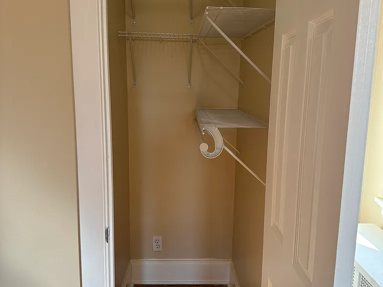 4828 Glenway Ave — Photo 5