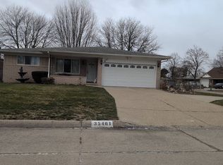35461 Young Dr, Clinton Township, MI 48035