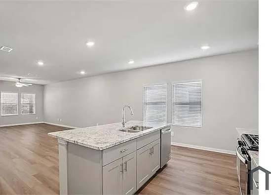 428 Dorothy Dr — Photo 8