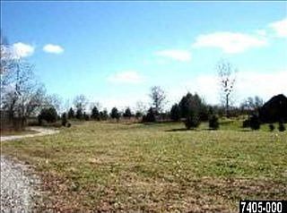 2nd image of 560 Kohler Mill Rd