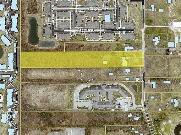 3rd image of 6005 N Fir Rd