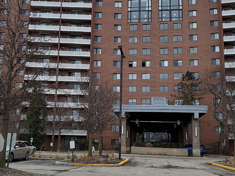 1st image of 21 Kristin Dr Unit 627