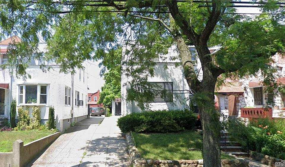 2nd image of 13752 232nd St