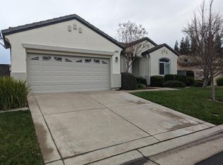 2704 Robinson Creek Ln, Elk Grove, CA