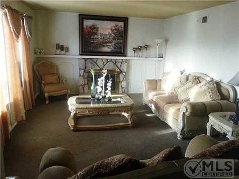 4th image of 1103 Thalia St