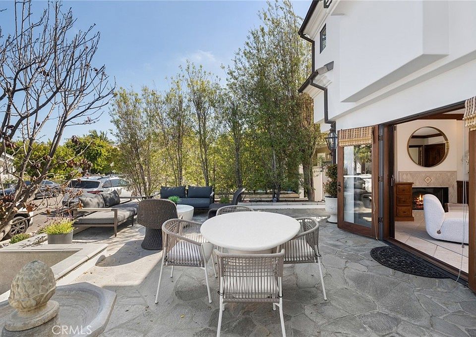 707 Larkspur Ave, Corona Del Mar, CA 92625 | MLS #NP26118292 | Zillow