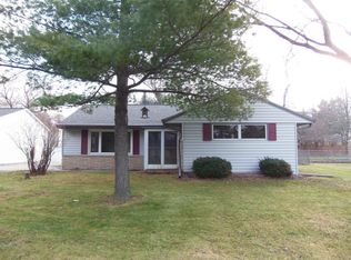 W202N9482 Club Cir, Menomonee Falls, WI 53051