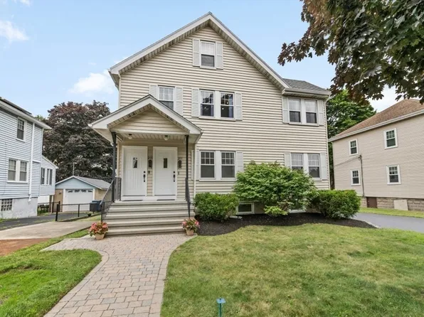 213-215 Main St, Melrose, MA 02176