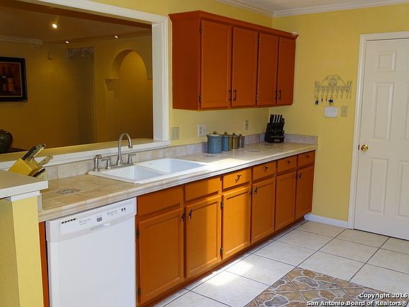 5th image of 13131 Greensview Ln